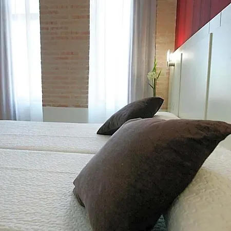 La Bastida 3*